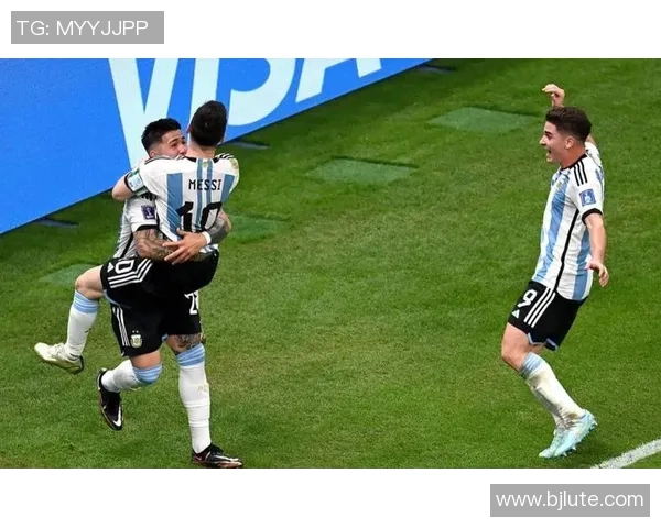 恩佐：咱们是看梅西踢球长大，和他一同赢得世界杯冠军十分骄傲